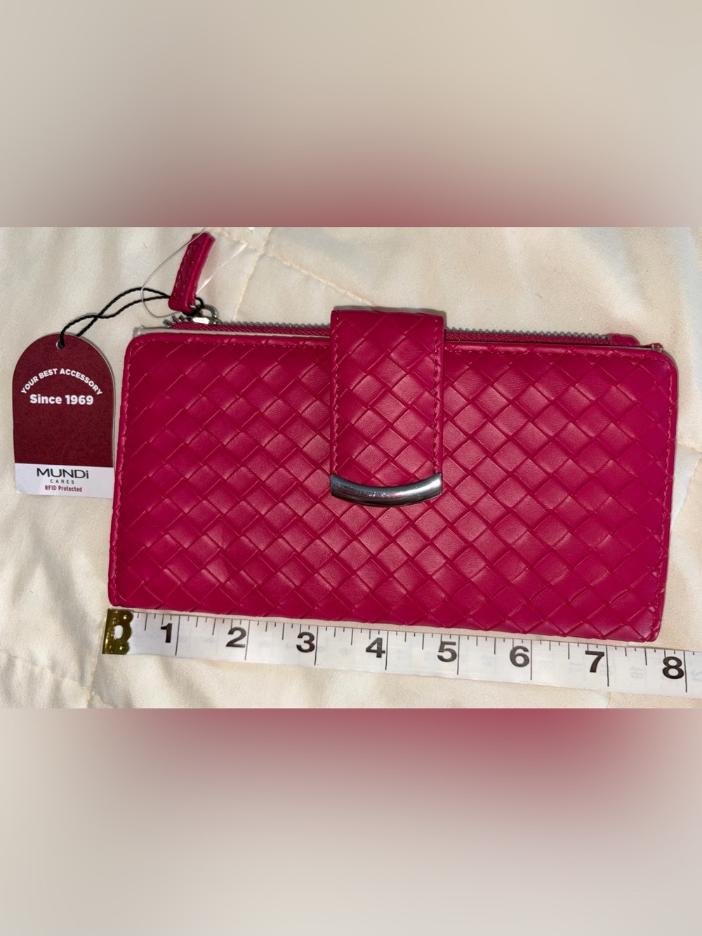 mundi Woven Zip Wallet in Bright Pink